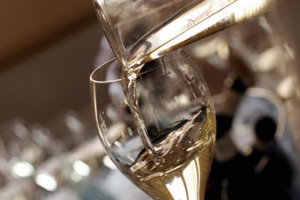 IL GIRO D’ITALIA ALL’INSEGNA DELLE BOLLICINE DI FRANCIACORTA CONTINUA … DOPO TORINO, CREMONA, PALERMO, IL 16 GIUGNO IL “GIOCO DELLE CUVEE” DELLA CONTADI CASTALDI FA TAPPA NELL’ISOLE DI PONZA … PER UNA SFIDA ALL’ULTIMO SATEN!