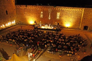 E’ TEMPO DI “JAZZ & WINE IN MONTALCINO”: DA DANILO REA A ROSSANA CASALE, FINO AGLI “AVION TRAVEL” CON PEPPE SERVILLO, DAL 14 AL 24 LUGLIO I “BIG” DELLA MUSICA INTERNAZIONALE INCONTRANO BACCO NELL’EVENTO CULT FIRMATO CASTELLO BANFI