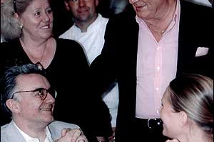 "ANCHE IN VACANZA NON DIMENTICATE LE MIGLIORI DOP E IGP E VITIGNI ANTICHI ED AUTOCTONI!" SPIEGA IL FAMOSO PIERRE FIORENTINO GIANNI MERCATALI CHE A FORTE DEI MARMI IL 21 E 22 AGOSTO METTE IN TAVOLA PRODOTTI E VINI CULT D'ITALIA