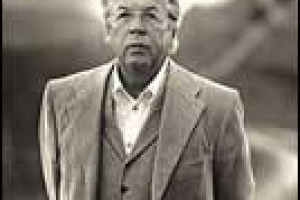 IL FINANZIERE-INDUSTRIALE TEDESCO MANFRED BERNAU INVESTE NEL VINO DI QUALITA' … E CHIAMA A MONTALCINO RICCARDO COTARELLA, CHE COSI' DEBUTTA NEL TERRITORIO DEL BRUNELLO