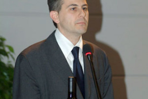 “UN SEGNALE POSITIVO PER IL SISTEMA VINO E PER I CONSUMATORI”: COSI’ PIERO MASTROBERARDINO, PRESIDENTE DI FEDERVINI, COMMENTA IL DECRETO CHE ASSEGNA ALL'ISPETTORATO CENTRALE REPRESSIONE FRODI LA VIGILANZA SULLA PRODUZIONE DI VINI DI QUALITA'