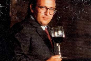 TUTTI I TRE BICCHIERI 2003: LA TOSCANA SORPASSA IL PIEMONTE. SUPER RICONOSCIMENTI A CA&#8217; DEL BOSCO E ALL&#8217;ENOLOGO PALLANTI. VINI: PÀTRIMO DI FEUDI, GRÄFIN DE LA TOUR VILLA RUSSIZ, ASTI DE MIRANDA DI CONTRATTO, METHIUS BRUT &#8217;95 DORIGATI