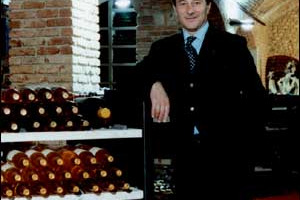 “DRINK QUALITY NOT QUANTITY” E L’INCONFONDIBILE “BLU MEREGALLI”: CHI BEVE BENE E CON GUSTO SI VEDE DAL POLSO. IL GRUPPO MEREGALLI DISTRIBUIRÀ BRACCIALETTI A CLIENTI E ENOAPPASSIONATI A FAVORE DELLA CAMPAGNA DI SENSIBILIZZAZIONE PER EDUCARE AL CONSUMO