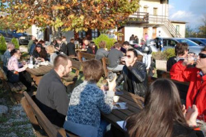La merenda non è un semplice “svago gastronomico” nella giornata, ma una pausa importante (55%) o, comunque, al pari degli altri pasti (37%) nell’alimentazione dei bambini. A dirlo “Masterchef” e nutrizionisti del “Polli Cooking Lab”