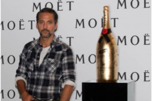 VINO=IDENTITA&rsquo; CULTURALE PER I GIOVANI CHE STRINGONO AMICIZIE E SCOPRONO TERRITORI, GRAZIE AL VINO: DOMANI, A ROMA, DI SCENA &ldquo;VINO E GIOVANI&rdquo;, CAMPAGNA DI EDUCAZIONE DI ENOTECA ITALIANA E MINISTERO DELLE POLITICHE AGRICOLE. TESTIMONIAL? FIORELLO