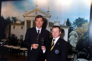 VILLA SANDI E AIS LANCIANO IL CONCORSO "INNOVAZIONE NELLA PROFESSIONE" ... OVVERO UN PREMIO PER GIOVANI SOMMELIERS, SEMPRE PIU' "MEDIATORI DI GUSTO E CULTURA ENOLOGICA"