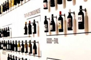 QUANDO IL VINO DIVENTA ARTE MODERNA: SUCCEDE AL &ldquo;MOMA&rdquo; DI SAN FRANCISCO, IN CALIFORNIA, CON LA MOSTRA &ldquo;HOW WINE BECAME MODERN&rdquo; (FINO AL 17 APRILE). TRA STORIA E DESIGNE, ARCHITETTURA E IMMAGINI, ED ESPERIENZE MULTISENSORIALI