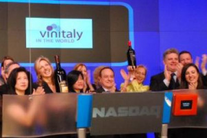 VINITALY &ldquo;CHIUDE&rdquo; LA BORSA, E IL NASDAQ FA +1,41%: IERI A NEW YORK IL CEO DI VERONA FIERE, GIOVANNI MANTOVANI, HA SUONATO LA &ldquo;CAMPANA&rdquo; CHE CHIUDE LA SEDUTA DI BORSA &hellip; UN SEGNO DI BUON AUGURIO PER IL VINO ITALIANO NEGLI STATI UNITI ...