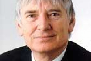 L&#8217;ASSE ITALIA-GERMANIA SI RINNOVA NEL SEGNO DEL GUSTO: IL VICE PREMIER TEDESCO FISCHER E IL MINISTRO DEGLI INTERNI SCHILY OMAGGIANO LA TERRA DI SIENA, UNO DEI SIMBOLI DEL &#8220;MADE IN ITALY&#8221;