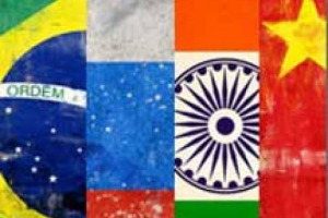 L&rsquo;EUROPA ARRETRA, GLI USA SUGLI SCUDI, I &ldquo;BRIC&rdquo; CRESCONO: ECCO LA &ldquo;CARTOLINA&rdquo; DEL CONSUMO DI VINO NEL MONDO. AD &ldquo;INVIARLA&rdquo; LO STUDIO DI INTERNATIONAL WINE & SPIRIT RESEARCH. ITALIA PAESE N. 2 AL MONDO PER CONSUMO DI VINI FERMI DOPO GLI STATES