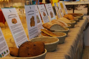 La salute passa anche per il pane e questo spiega il boom di pani artigianali, biologici, naturali e sempre diversi. Le ultime tendenze, riportate nel convegno Sigep, richiedono, però, garanzie scientifiche, contro la “naturalità” fasulla