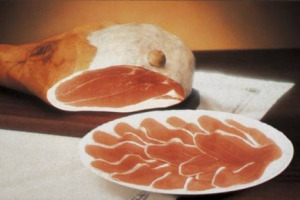 Troppo magre per diventare Prosciutto Crudo di Parma Dop: è il “triste destino del 20% delle cosce di maiale”, secondo i ricercatori del Crpa di Reggio Emilia, e una nuova emergenza per la suinicultura italiana. E come utilizzare le cosce escluse?