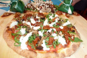 LA PIZZA COTTA A LEGNA SBARCA A LAS VEGAS, A “PIZZA EXPO”, LA PIÚ GRANDE FIERA STATUNITENSE DEL SETTORE DOVE L’ASSOCIAZIONE “VERACE PIZZA NAPOLETANA”, PER LA PRIMA VOLTA CON 2 FORNI A LEGNA, MOSTRERÀ L’ARTE DI PREPARAZIONE DELLA VERA PIZZA NAPOLETANA