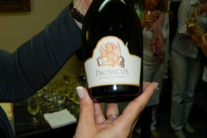PROSECCO E &ldquo;ITALIAN SOUNDING&rdquo;: BRASILIANO, NEOZELANDESE, AUSTRALIANO E ORA UN CASO DI &ldquo;TAROCCO&rdquo; MADE IN ARGENTINA SCOVATO ALLO &ldquo;SLOVENIAN WINE EVENT&rdquo;. BATTISTELLA: &ldquo;NOI PRODUTTORI DI VERO PROSECCO SIAMO ARCISTUFI. INTERVENGA IL GOVERNO&rdquo;