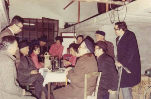 La ricolmatura delle Vecchie Riserve Biondi Santi, con gli scrittori Soldati e Veronelli