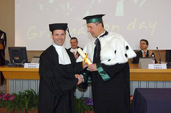 La consegna dei diplomi: Emilio Ridolfi della Pellegrino