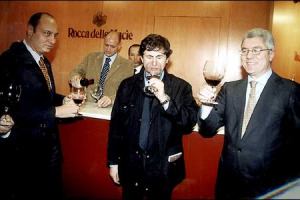 TUTTO OK PER IL SALONE DEL VINO: 27.000 OPERATORI PROFESSIONALI, 818 CANTINE, 567 GIORNALISTI. ALFREDO CAZZOLA: &#8220;GRANDE SODDISTAZIONE PER RISULTATI CHE VANNO AL DI LA' DELLE NOSTRE ASPETTATIVE&#8221;