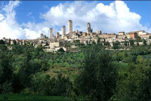 LA VERNACCIA DI SAN GIMIGNANO RINGRAZIA IL PREMIER INGLESE TONY BLAIR, INVOLONTARIO TESTIMONIAL DEL PIU&#8217; FAMOSO BIANCO DI TOSCANA
