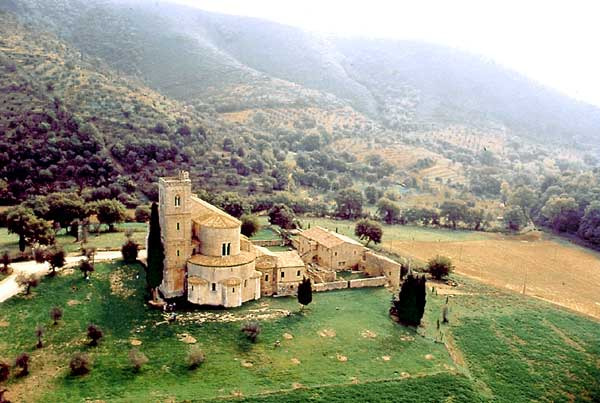 L’abbazia di S.Antimo