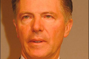 &#8220;IL BOICOTTAGGIO E&#8217; FINITO, GLI AMERICANI SONO TORNATI A BERE IL VINO FRANCESE&#8221;: LO CONFERMA PIERO SELVAGGIO, PATRON DEL VALENTINO, IN VISITA PRIVATA A FIRENZE