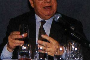 RITROVATA IN SICILIA BOTTIGLIA DI VINO DEL 1400 ... TOP SECRET SUI RISULTATI DELLE ANALISI