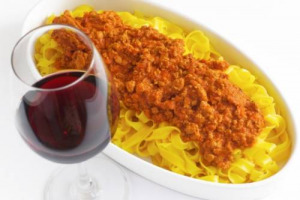 IL MIGLIOR CIBO A BORDO? FAR VOLARE IL MADE IN ITALY PREMIA ALITALIA, “BEST AIRLINE CUISINE” COME MIGLIORE COMPAGNIA AEREA AL MONDO PER LA QUALITA’ DEI PASTI SERVITI PER I FREQUENT FLYER SECONDO IL MENSILE AMERICANO “GLOBAL TRAVELER”