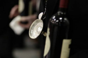 SOMMELIER ALLA RIBALTA: DOPO I PROGRAMMI TV CHE DAGLI USA ALL&rsquo;EUROPA COLONIZZANO LA PROGRAMMAZIONE TELEVISIVA, ED I FILM SU VIGNERON ED ENOLOGI, ARRIVA &ldquo;SOMM&rdquo;, UN DOCUMENTARIO SU 4 ASPIRANTI &ldquo;MASTER SOMMELIER&rdquo;