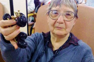 A NOVARA LA CASA DI RIPOSO &ldquo;SAN FRANCESCO&rdquo; DI MONSIGNOR ERNESTO SCIRPOLI INVITA GLI ANZIANI ALLA &ldquo;FESTA DELL&rsquo;UVA&rdquo; ... UN&rsquo;INIZIATIVA SPECIALE PER NON LASCIARLI SOLI