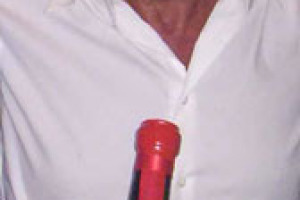 IL PRIMITIVO DI MANDURIA DIVENTA UNO DEI VINI PIU’ AMATI DALLE STAR DELLA MUSICA ITALIANA. DOPO CLAUDIO BAGLIONI, E' LA VOLTA DI ANTONELLO VENDITTI