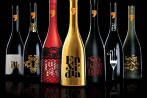 VINO, DESIGN E I SETTE PECCATI CAPITALI. DALL&rsquo;AGENZIA DI PUBBLICITA&rsquo; SPAGNOLA &ldquo;SIDECAR&rdquo; ARRIVA LA COLLEZIONE DI BOTTIGLIE DEDICATE AD ACCIDIA, IRA, SUPERBIA, GOLA, AVARIZIA, INVIDIA E LUSSURIA