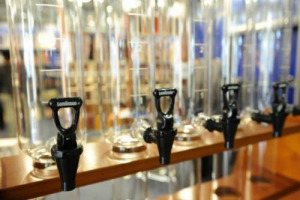 Stop alla vendita di falso Prosecco alla spina in diversi negozi, catene distributive e siti internet della Gran Bretagna, grazie all&rsquo;intervento dell&rsquo;Icqrf. Il Ministro delle Politiche Agricole Maurizio Martina: &ldquo;ringrazio le autorit&agrave; britanniche&rdquo;