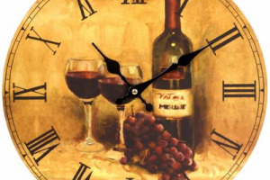 IT&rsquo; WINE O&rsquo;CLOCK: SE ALLE 5 DI POMERIGGIO SI SERVE IL THE, IN GRAN BRETAGNA IL MOMENTO GIUSTO PER APRIRE LA PRIMA BOTTIGLIA DI VINO DELLA SETTIMANA &Egrave; ALLE 6.53 P.M. DI MERCOLED&Igrave;. LO RIVELA UN SONDAGGIO PROMOSSO DALL&rsquo;IMBOTTIGLIATORE COBEVCO