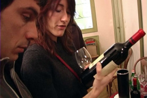 Sempre meno consumatori e consumi di vino, birra e spirits in Italia. Ma cresce la consapevolezza della cultura mediterranea del mangiare e bere, e l&rsquo;educazione &egrave; preferita ai divieti contro gli eccessi. Cos&igrave; la ricerca Nielsen by Federvini