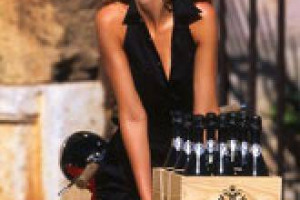 LA SICILIANA DUCA DI SALAPARUTA LANCIA LA “WINE MODEL”: TATIANE EYNG, EREDE BRASILIANA DI GISELE BUNDCHEN, TESTIMONIAL DEL “BRUT RISERVA” IN UN AVVINCENTE FILM FOTOGRAFICO ...