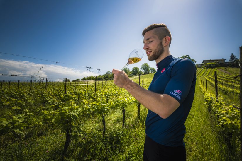La carovana rosa brinderà con le celebri bollicine lombarde