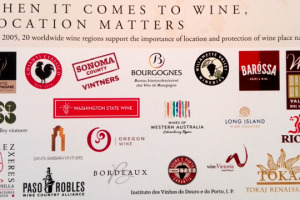 Una alleanza particolare con lo Champange, ma anche con altre 18 importanti denominazioni vinicole del mondo, per tutelare i marchi e valorizzare ancora di pi&ugrave; il legame tra vino e territorio di origine, la via tracciata dal Chianti Classico