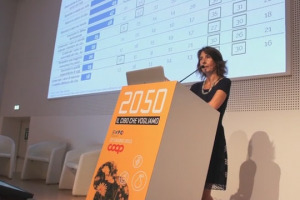 &ldquo;2050: il cibo che vogliamo&rdquo;, il futuro dell&rsquo;alimentazione mondiale indagato da Coop, ad Expo, nelle parole dell&rsquo;economista Giacomo Vaciago, del teologo Vito Mancuso, di Vilma Scarpino ad Doxa, Mike Watsing di Nielsen e Albino Russo di Coop