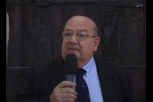 Ma chi &egrave;, e come si comporta realmente l'enoappassionato? Una figura difficile da "ingabbiare", spesso lontana dai luoghi comuni e dalle etichette che gli vengono affibbiate