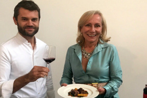 Fare sistema tra produttori di vino, non solo all&rsquo;estero, ma anche in Italia, con sinergie e condivisione di esperienze, coinvolgendo anche l&rsquo;alta cucina del Belpaese: il format innovativo della Italian Signature Academy, che ha debuttato a Milano