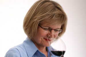 &ldquo;Alla fine, la 2014 si riveler&agrave; un&rsquo;annata discreta dappertutto, ma senza vini irrinunciabili. Grandi cose, invece, mi aspetto dai vini del Sud Italia, i pi&ugrave; stimolanti per ogni wine lover&rdquo;. A WineNews, la Master of Wine Jancis Robinson