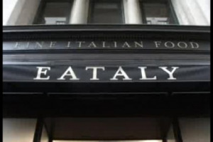 Un &lsquo;&lsquo;tempio&rsquo;&rsquo; del wine & food made in Italy di qualit&agrave; nel cuore di New York: &egrave; Eataly, a Manhattan, tra la 23rd Street e la 5th Avenue. Un viaggio con Joe Bastianich, in questa avventura di successo insieme a Oscar Farinetti