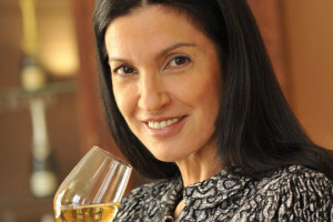 Conoscere le proprie radici e i propri valori fondanti, e fare sempre scelte coerenti con questi, senza scendere mai a compromessi, pur ascoltando quello che dicono i consumatori: cos&igrave; si costruisce un brand di successo, nel vino e non solo