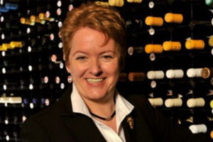 &ldquo;I tedeschi sono consumatori sempre pi&ugrave; attenti e stanno imparando a conoscere le primizie anche di regioni come la Sicilia e la Sardegna&rdquo;. Paula Bosch consulente per i ristornati stellati in Germania delinea il profilo dei winelovers teutonici