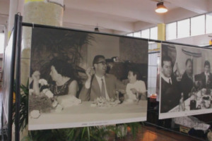 &ldquo;Raccontiamo 30 anni visti dalla tavola e dai momenti presi dagli album di famiglia degli italiani, trasformando i mercati storici di Roma in spazi culturali&rdquo;. Cos&igrave; Marco Panella, curatore di &ldquo;Pranzo di famiglia. 1950-1980 Una storia italiana&rdquo;