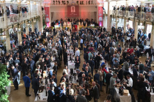 Il Merano Wine Festival? Una vetrina di eccellenza, capace di far incontrare vignaioli, consumatori e trader di Germania, Austria e Svizzera, in una cornice unica, come hanno raccontato, a WineNews, i produttori del Belpaese Il Merano Wine Festival? Una vetrina di eccellenza, capace di far incontrare vignaioli, consumatori e trader di Germania, Austria e Svizzera, in una cornice unica, come hanno raccontato, a WineNews, i produttori del Belpaese