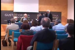 Il mondo della viticultura è da qualche anno una vera e propria sfida per i grandi nomi dell’architettura, nel difficile intento di far convivere l’impatto estetico con la funzionalità, nel rispetto dell’ambiente circostanze Il mondo della viticultura è da qualche anno una vera e propria sfida per i grandi nomi dell’architettura, nel difficile intento di far convivere l’impatto estetico con la funzionalità, nel rispetto dell’ambiente circostanze