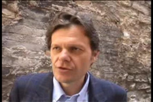 Se l&rsquo;azienda vinicola si riscopre fattoria e, dal grano dei propri campi, nasce una pasta unica, a chilometro zero e di alta qualit&agrave;. A WineNews, il vigneron Francesco Paolo Valentini e Francesca Verrigni, a capo dell&rsquo;Antico Pastificio Rosetano