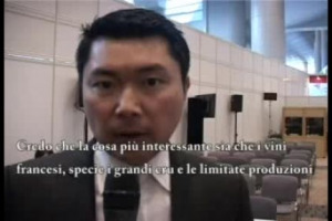 Non solo Francia: anche per i grandi vini italiani le aste di Hong Kong promettono grandi successi, al punto che Christie&rsquo;s dedicher&agrave; un&rsquo;intera giornata ai soli Supertuscan. Ne abbiamo parlato con Simon Tam, responsabile per l&rsquo;Asia della casa d&rsquo;aste