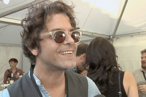 E se il vino fosse ... troppo cerebrale? Forse, almeno per Samuele Bersani, celebre cantautore bolognese che, a WineNews, ammette: &ldquo;non sono un grande intenditore, ma al mondo del vino ho dato comunque tanto&rdquo;