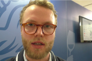 A guidare il commercio enoico mondiale sono le bollicine, la cui produzione, in larghissima parte, &egrave; legata ai Paesi europei. Ma sono sempre di pi&ugrave; le regioni del Nuovo Mondo che puntano sugli sparkling, rigorosamente metodo classico